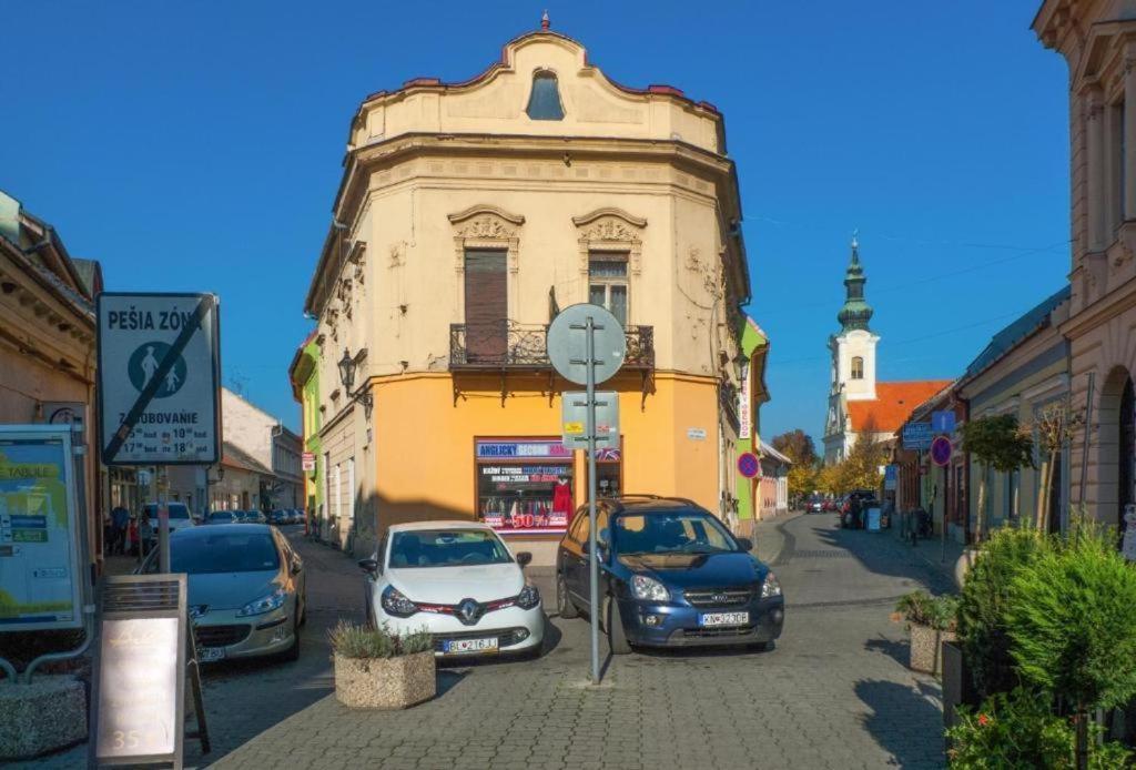 Apartman Lara Komárno Zewnętrze zdjęcie